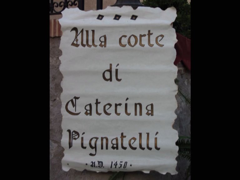 ilcastelloracconta94.jpg